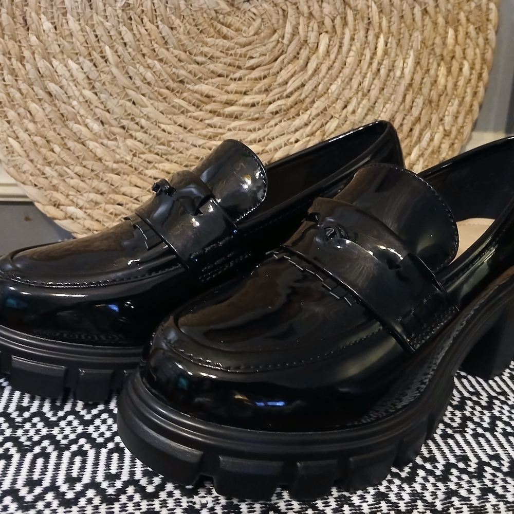 Just Fab Platform loafers
